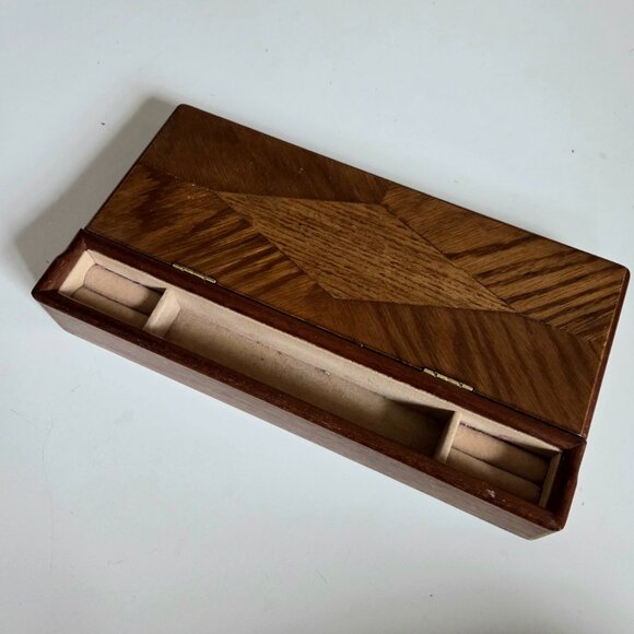 Vintage Men's Jewelry Box Chest. - Picture 3 of 8